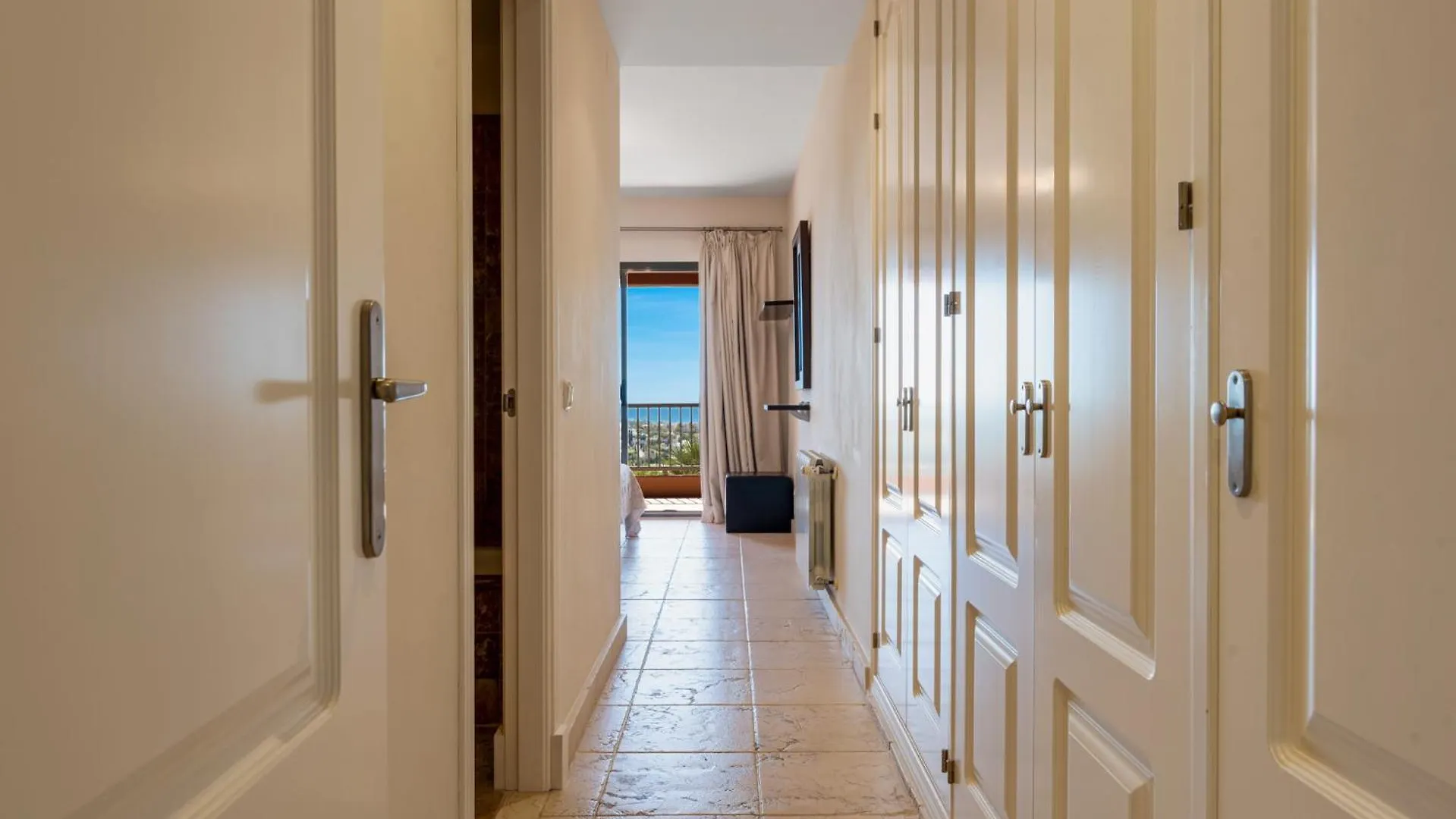 Los Flamingos Luxurious-Royal Flamingos Estepona Apartment