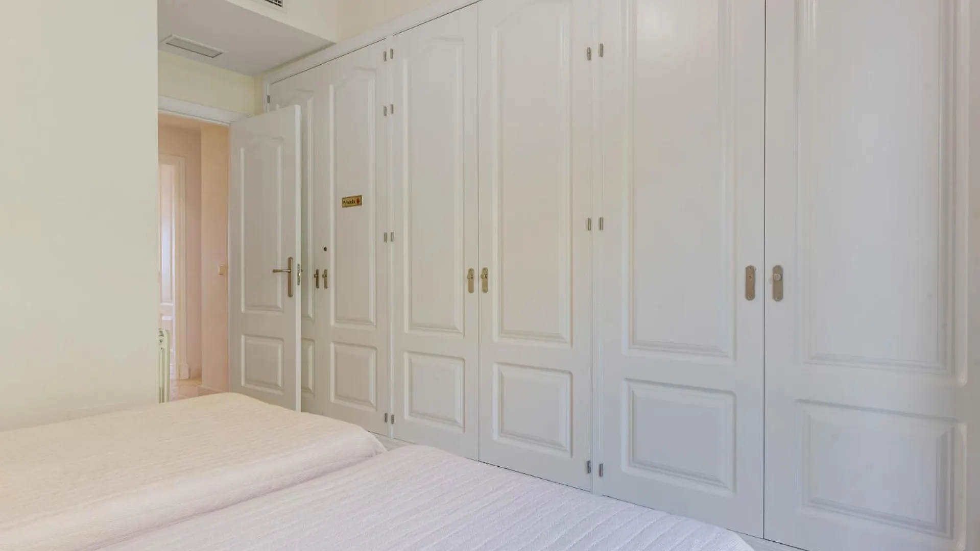 Los Flamingos Luxurious-Royal Flamingos Estepona Apartment