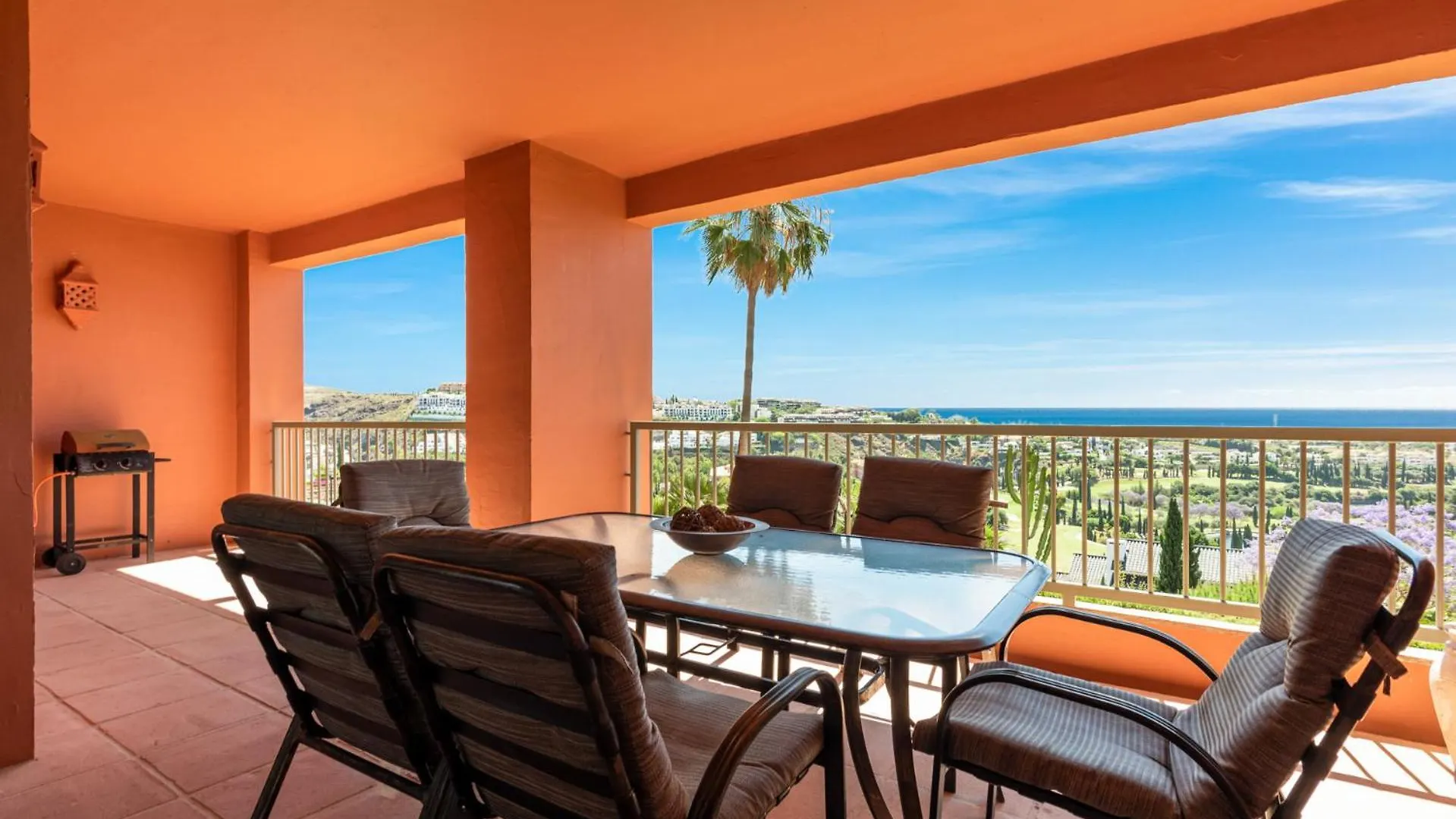 Los Flamingos Luxurious-Royal Flamingos Estepona Apartment