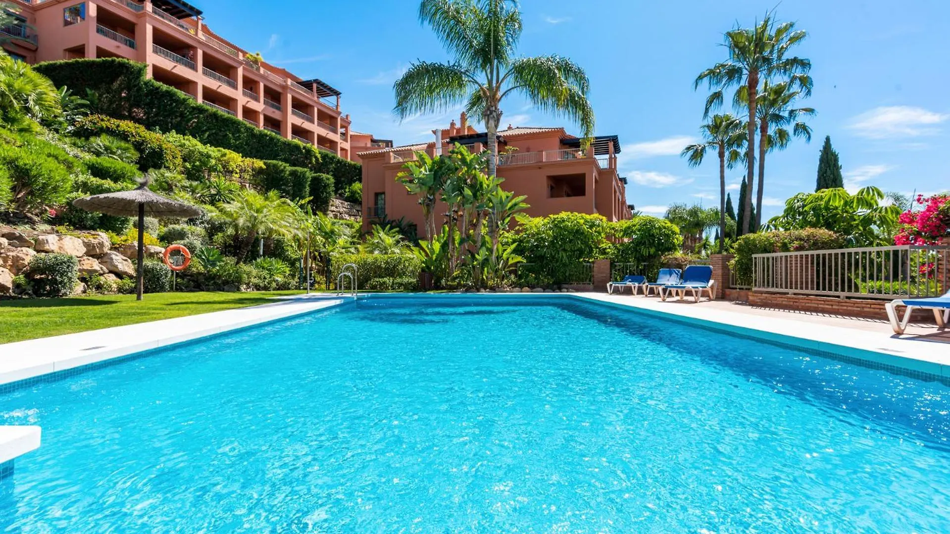 Los Flamingos Luxurious-Royal Flamingos Estepona Spain