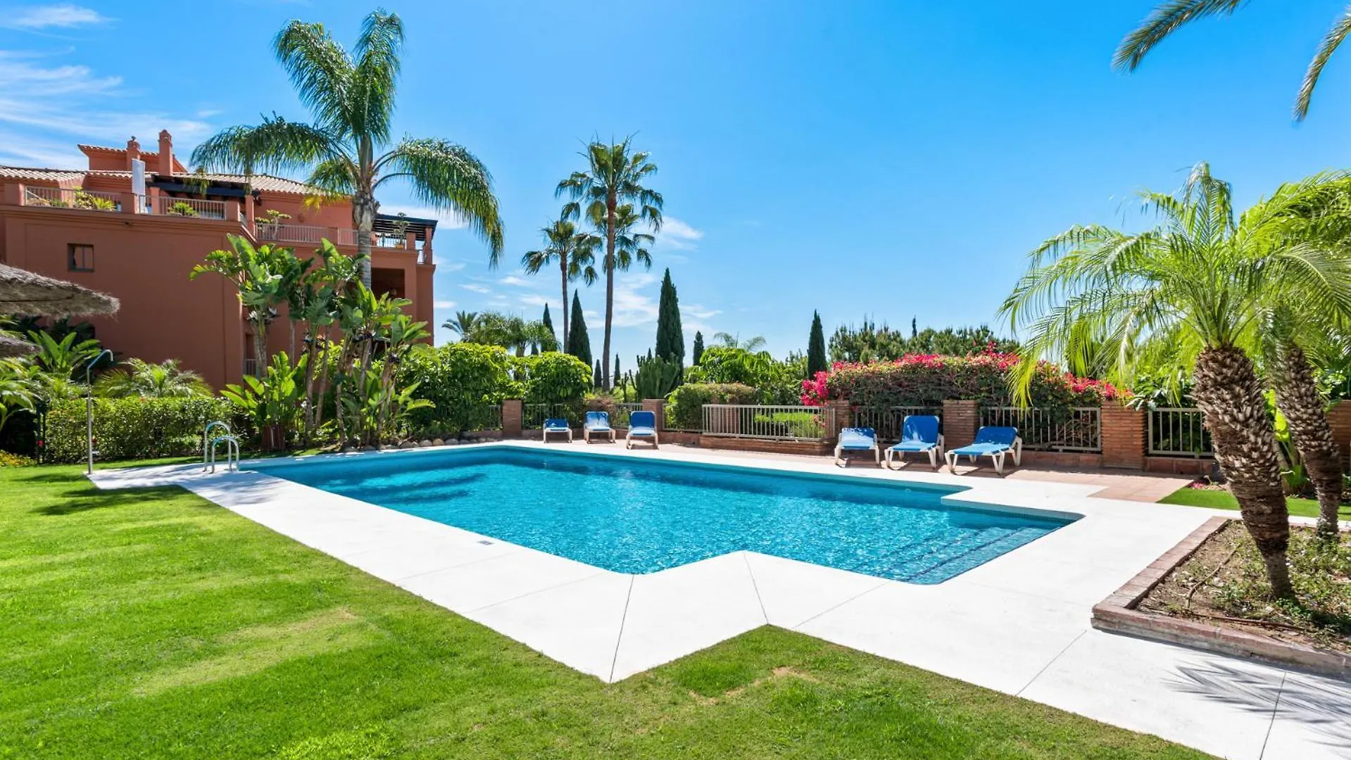 Apartment Los Flamingos Luxurious-Royal Flamingos Estepona Spain
